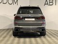 2025 BMW X7 40d I (G07) Рестайлинг, серый - вид 3