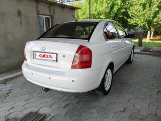 2008 Hyundai Verna II, белый, 680000 рублей, вид 4