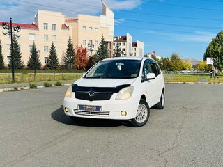 2001 Toyota Corolla Spacio II, белый, 639000 рублей, вид 1
