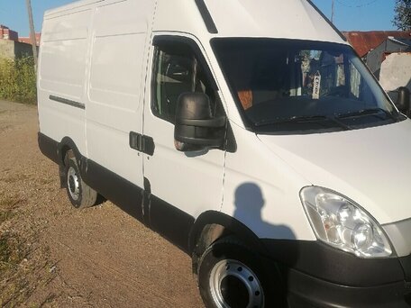 2014 Iveco Daily, белый, 2000000 рублей, вид 2