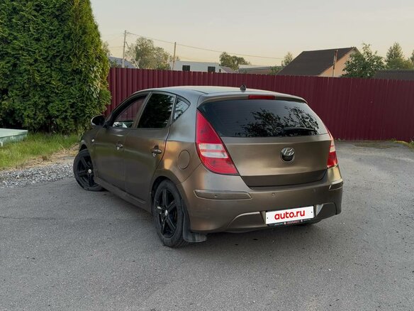 2011 Hyundai i30 I Рестайлинг, коричневый, 430000 рублей - вид 8