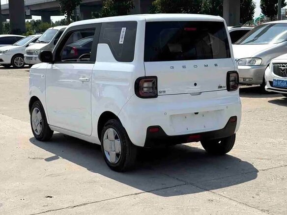 2024 Geely Panda Knight I, белый, 790000 рублей - вид 3