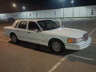 1992 Lincoln Town Car II, белый, 1250000 рублей, вид 2