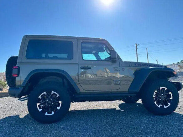 2025 Jeep Wrangler IV (JL) Рестайлинг, зелёный, 8561021 рублей - вид 5