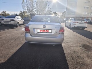 2012 Volkswagen Polo V, серебристый, 800000 рублей, вид 3