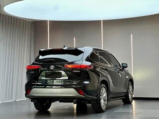 2024 Toyota Highlander IV (XU70), чёрный, 5160000 рублей, вид 4