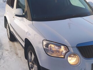 2012 Skoda Yeti I, белый, 565000 рублей, вид 2