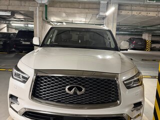2021 Infiniti QX80 I Рестайлинг 3, белый, 7900000 рублей, вид 1