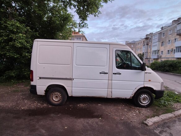 2002 Volkswagen LT, белый, 580000 рублей