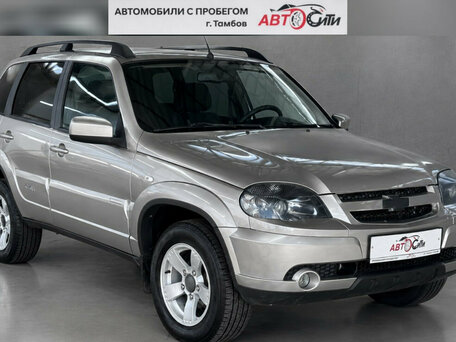 2018 Chevrolet Niva I Рестайлинг, коричневый, 800000 рублей, вид 3
