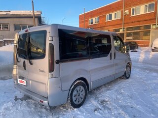 2002 Renault Trafic II, серебристый, 1200000 рублей, вид 5