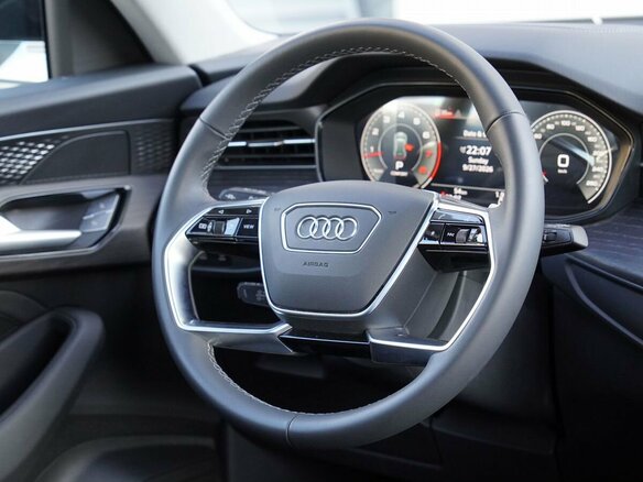 2026 Audi Q6 40 TFSI, чёрный, 7359000 рублей - вид 21