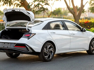 2025 Hyundai Elantra VII (CN7) Рестайлинг, белый, 1800000 рублей, вид 5