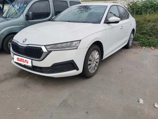 2021 Skoda Octavia IV (A8), белый, 2500000 рублей, вид 1