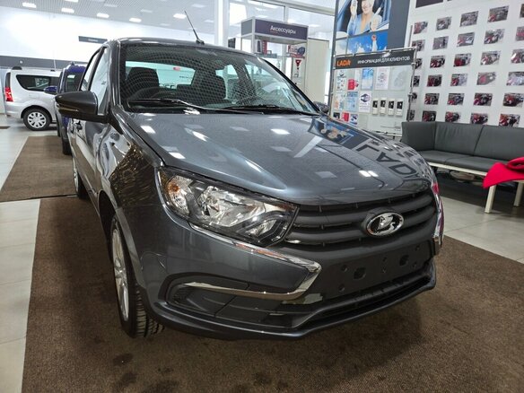 2026 Lada (ВАЗ) Granta I Рестайлинг, серый, 1208000 рублей - вид 2