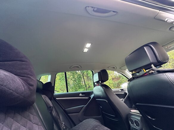 2011 Volkswagen Tiguan I Рестайлинг, чёрный, 1250000 рублей - вид 18
