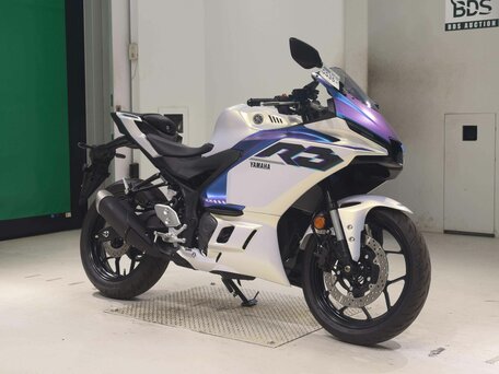 2025 Yamaha YZF-R3, белый, 650000 рублей, вид 3