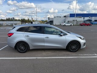 2018 Kia Ceed II Рестайлинг, серебристый, 1400000 рублей, вид 2