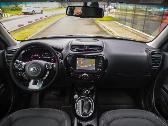 2018 Kia Soul II Рестайлинг, серебристый, 1332777 рублей - вид 11