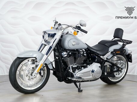 2024 Harley-Davidson Fat Boy, серый, 2577000 рублей, вид 3