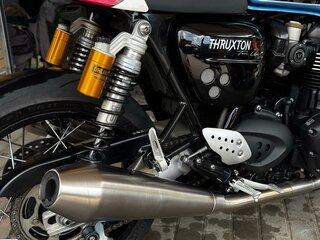 2022 Triumph Thruxton, голубой, 2000000 рублей, вид 2