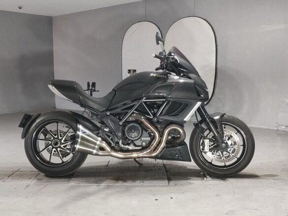 2011 Ducati Diavel, чёрный, 779000 рублей