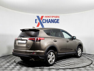 2017 Toyota RAV4 IV (XA40) Рестайлинг, коричневый, 2126000 рублей, вид 5