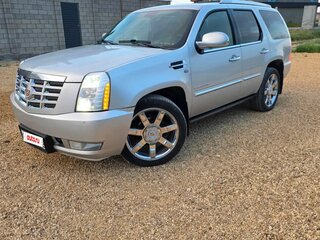 2011 Cadillac Escalade III, серебристый, 1900050 рублей, вид 2