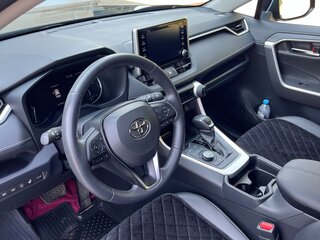 2020 Toyota RAV4 V (XA50), чёрный, 4690000 рублей, вид 5