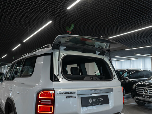 2025 Toyota Land Cruiser Prado 250 Series, белый, 9990000 рублей - вид 27
