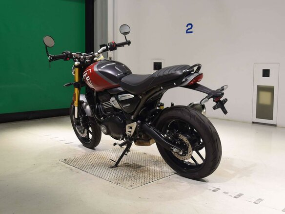 2024 Triumph Speed 400, красный, 677000 рублей - вид 5
