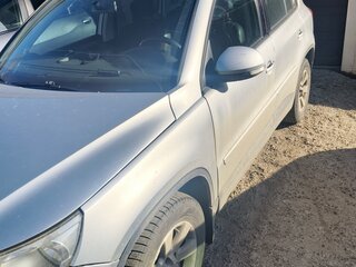 2010 Volkswagen Tiguan I, серебристый, 700000 рублей, вид 4