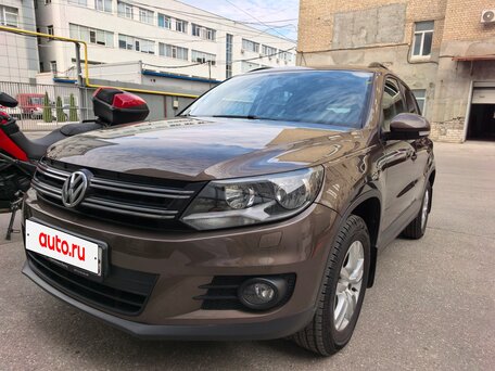 2014 Volkswagen Tiguan I Рестайлинг, коричневый, 1500000 рублей, вид 2