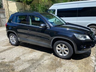2009 Volkswagen Tiguan I, чёрный, 850000 рублей, вид 2