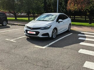 2017 Chevrolet Cruze II, белый, 1200000 рублей, вид 1