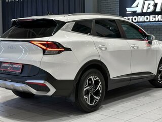 2021 Kia Sportage V, белый, 2697000 рублей, вид 4