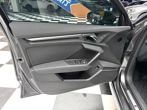 2023 Audi A3 35 TFSI Long IV (8Y), серый, 1800000 рублей - вид 11