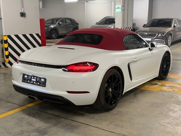 2022 Porsche Boxster IV 718 (982), белый, 7990000 рублей - вид 16