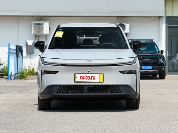 2026 Toyota bZ3X 58.3 kWh, серебристый, 2700000 рублей - вид 5