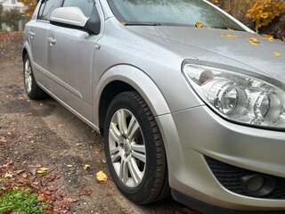2011 Opel Astra H Рестайлинг, серый, 455000 рублей, вид 1