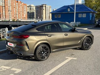 2021 BMW X6 30d III (G06), зелёный, 7490000 рублей, вид 4