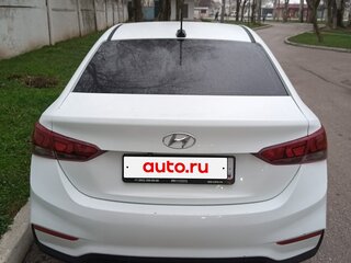 2018 Hyundai Solaris II, белый, 699991 рублей, вид 3