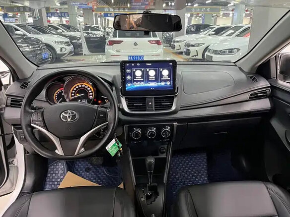 2023 Toyota Yaris XP150 XP150 Рестайлинг 2, белый, 1250000 рублей - вид 8