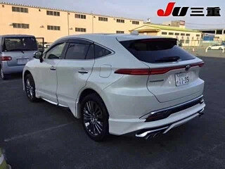 2020 Toyota Harrier III (XU60) Рестайлинг, белый, 2450404 рублей, вид 3