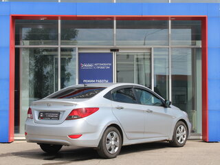 2011 Hyundai Solaris I, серебристый, 520000 рублей, вид 3