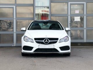 2015 Mercedes-Benz E-Класс 200 IV (W212, S212, C207) Рестайлинг, белый, 2200000 рублей, вид 2