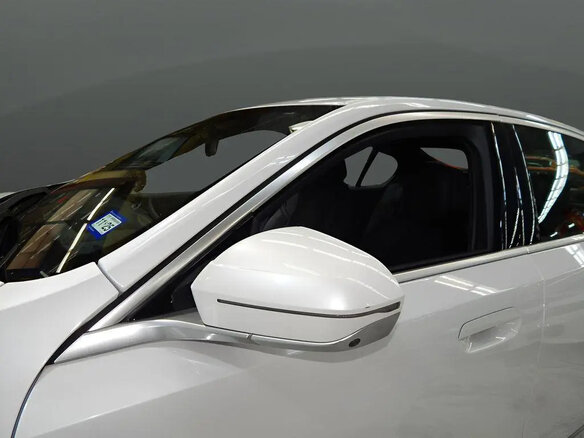 2025 BMW 5 серии 530i xDrive VIII (G60/G61/G68), белый, 5477500 рублей - вид 16