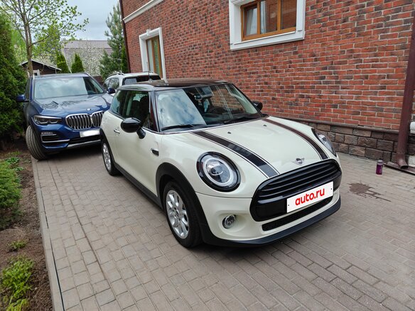 2020 Mini Hatch Cooper III (F55/F56) Рестайлинг, бежевый, 2350000 рублей - вид 6