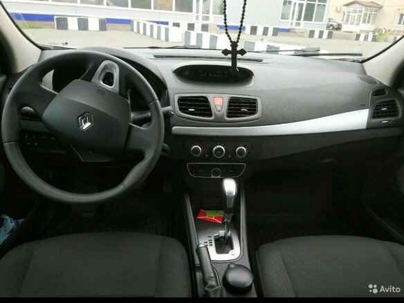 2011 Renault Fluence I, бежевый, 690000 рублей - вид 5