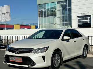 2016 Toyota Camry VII (XV50) Рестайлинг, белый, 1549000 рублей, вид 1